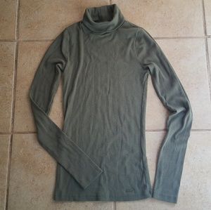 Hollister green ribbed turtleneck
